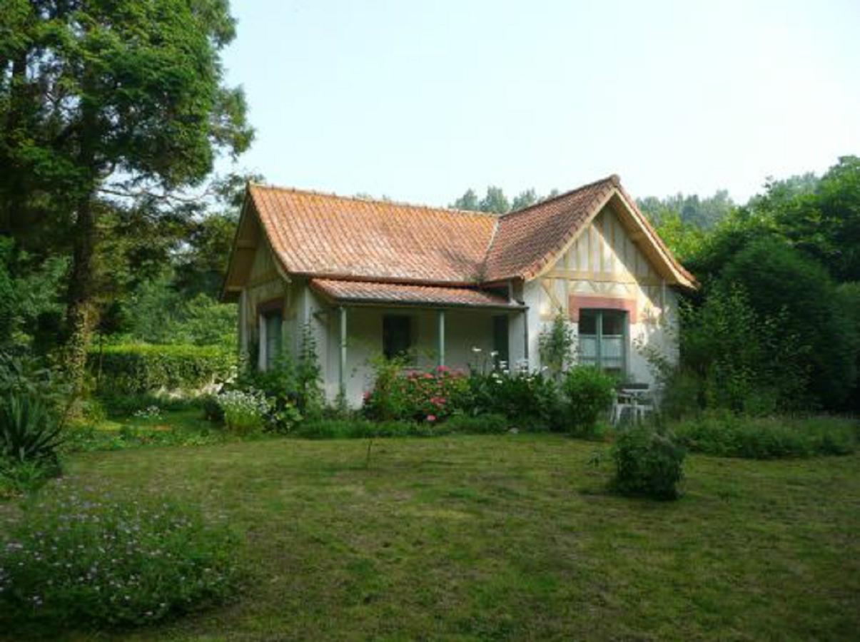 Manoir De Bois En Ardres Bed and Breakfast Zewnętrze zdjęcie