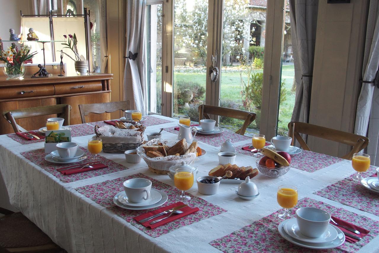 Manoir De Bois En Ardres Bed and Breakfast Zewnętrze zdjęcie