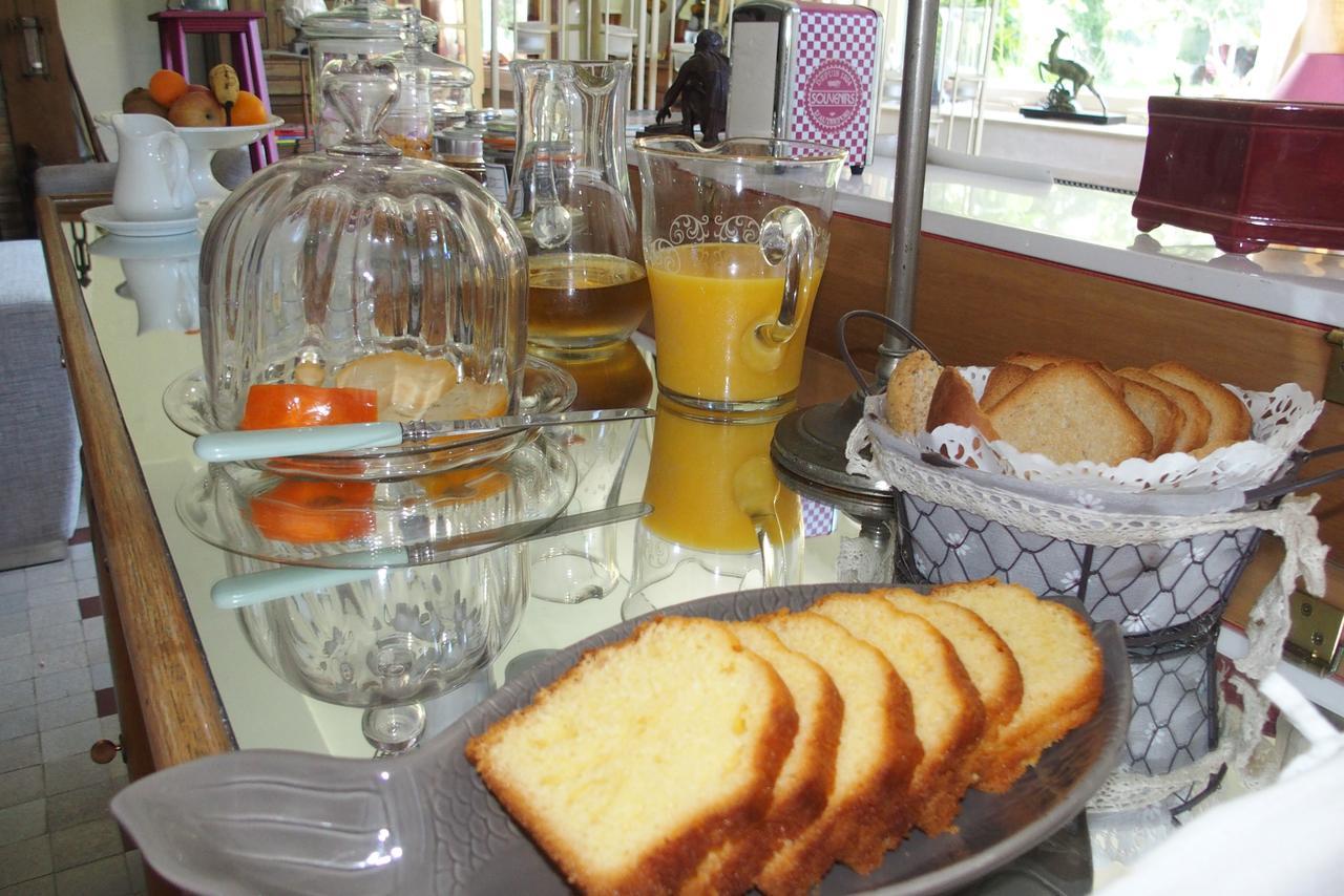 Manoir De Bois En Ardres Bed and Breakfast Zewnętrze zdjęcie
